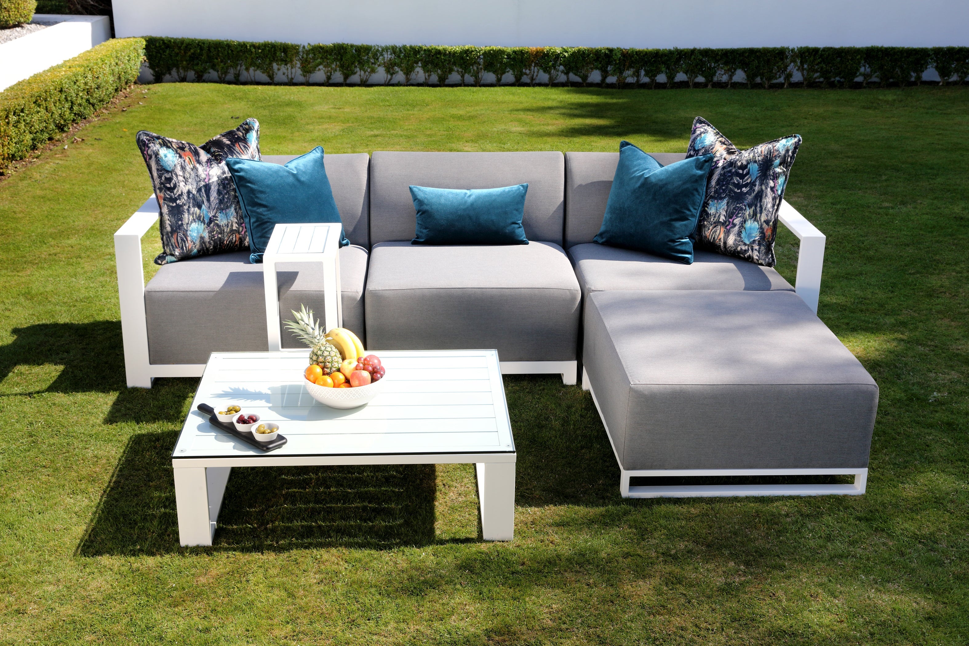Outdoor modular garden seating, chaise and table in light grey and white