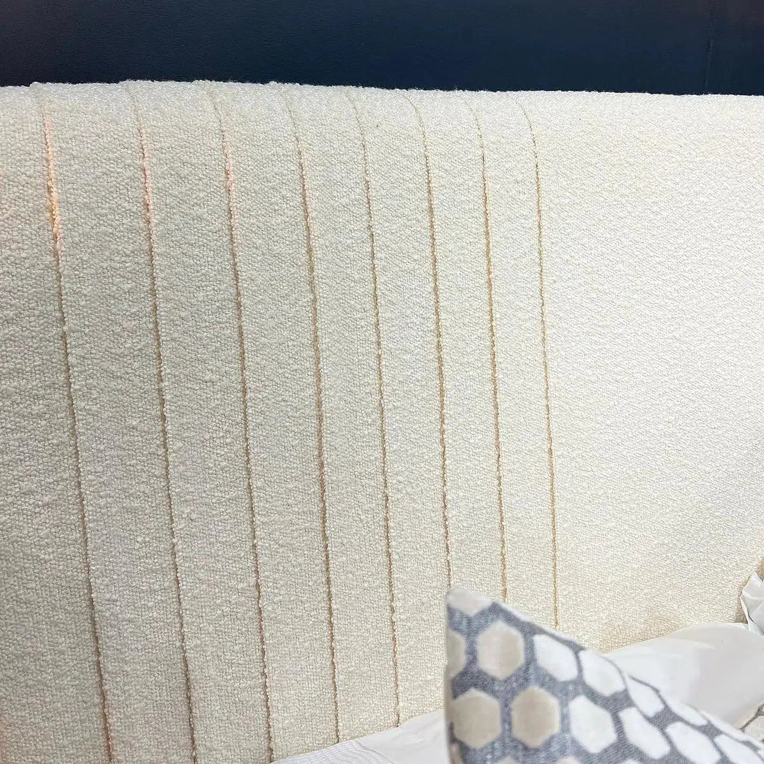 Molly - Boucle Super King Bed