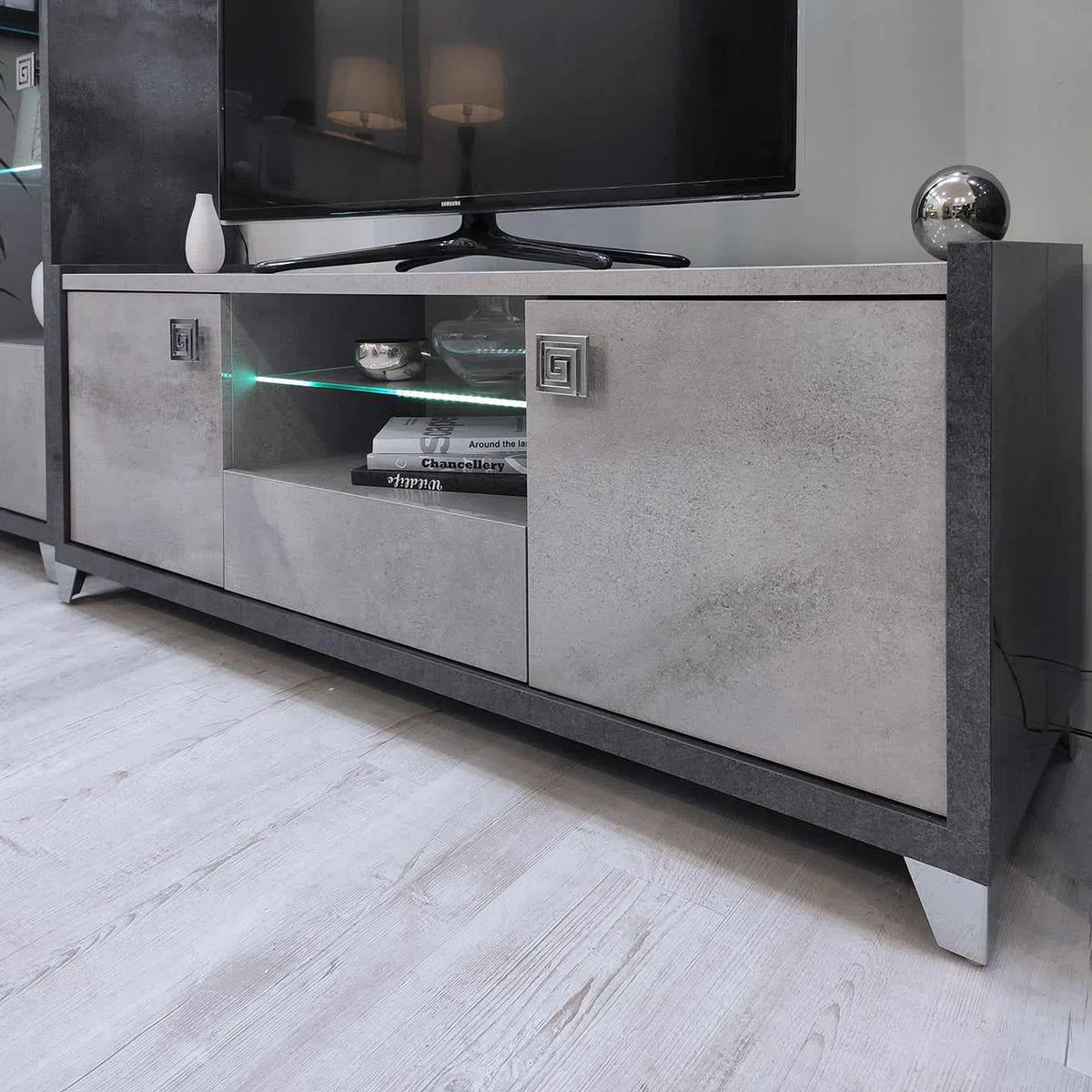 Elegante - LED TV Unit