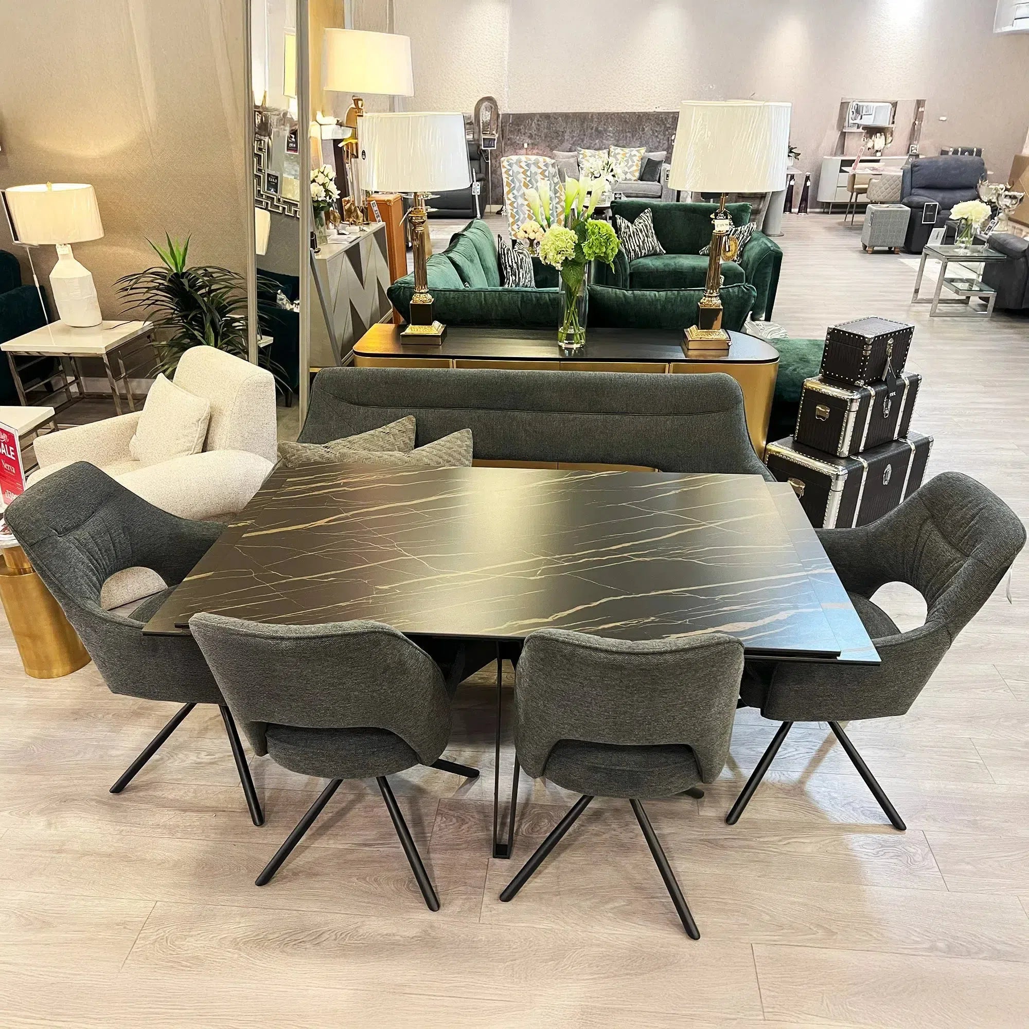 Nerva Extending Dining Table, Zuri Bench & Chair Set