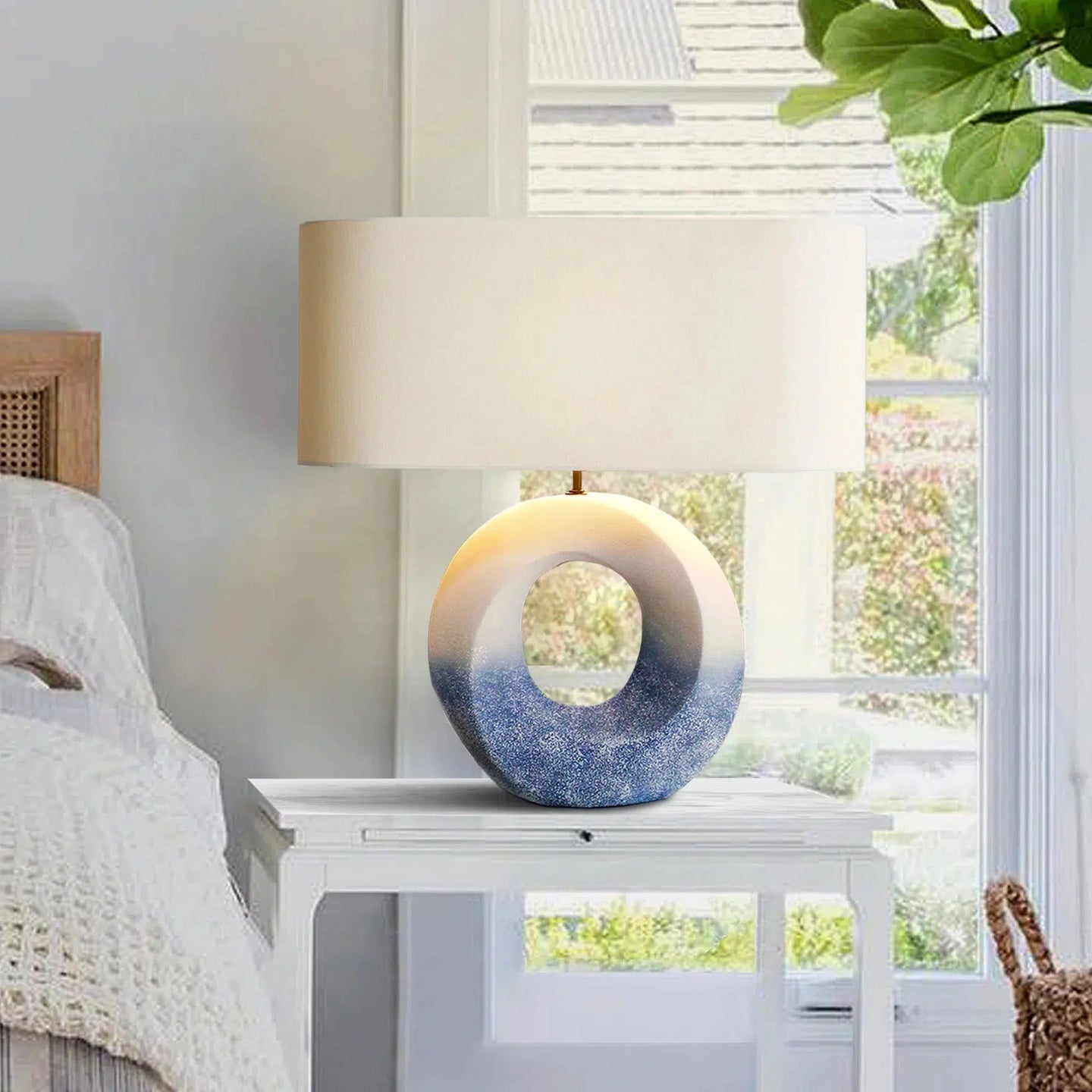 Sumui Table Lamp with Oval Lamp Shade