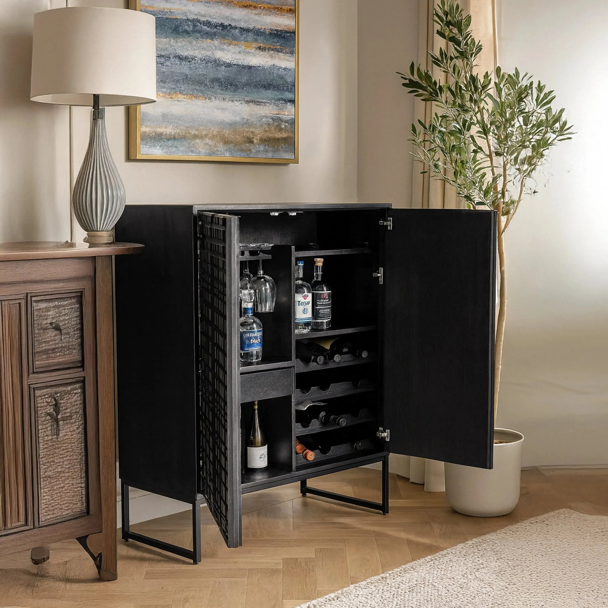 Villa - Drinks Cabinet